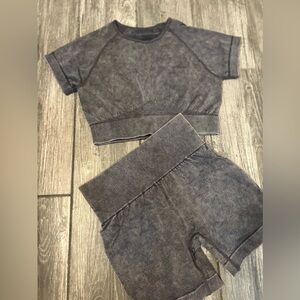 Women’s active wear set size medium grey acid wash